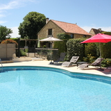 La piscine privée du gite.