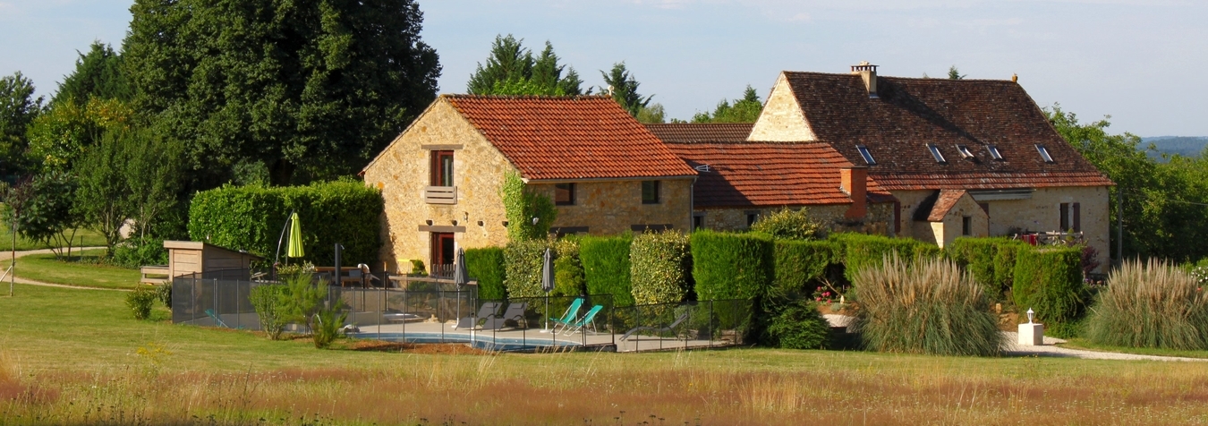 Gite Gite "La Prairie" et sa piscine privée Gite Gite "La Prairie" et sa piscine privée
